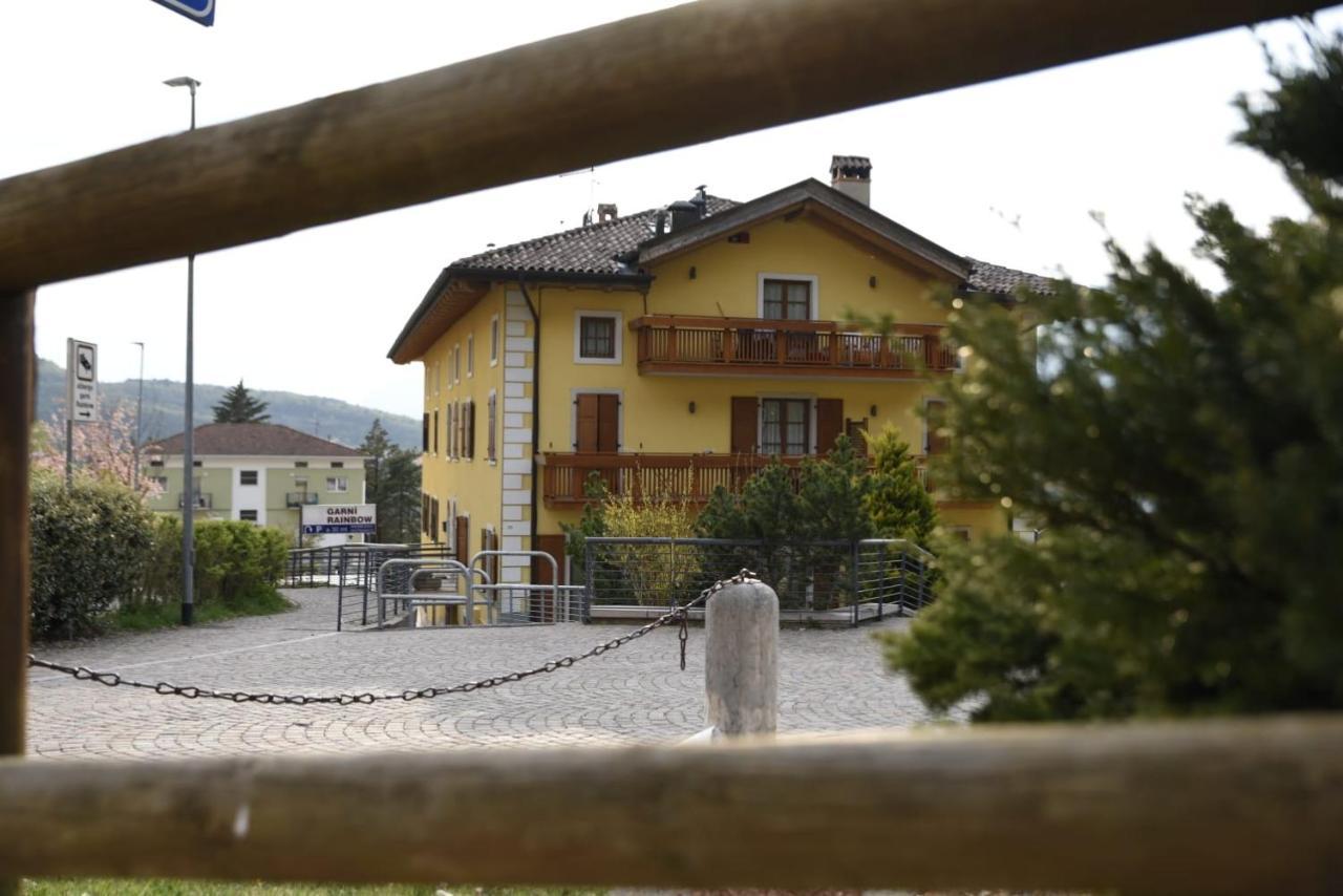 Rainbow Aparthotel Rovereto  Luaran gambar