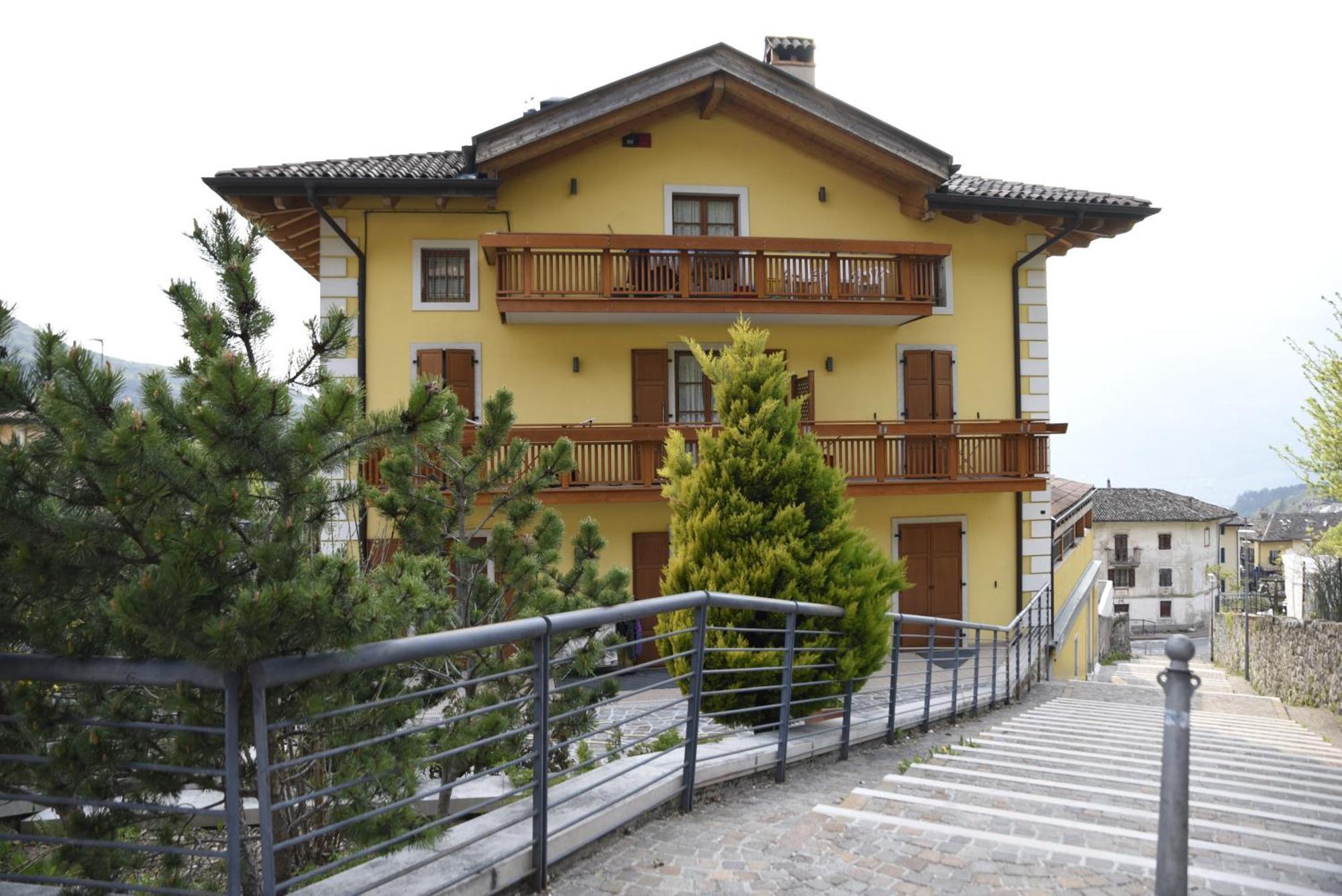 Rainbow Aparthotel Rovereto  Luaran gambar