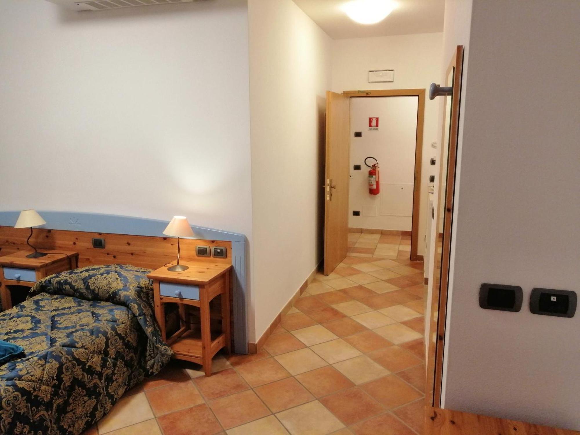 Rainbow Aparthotel Rovereto  Luaran gambar